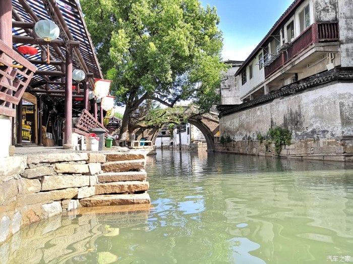 原榆林市城乡建设规划局总规划师刘金平接受监察调查